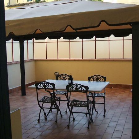 פירנצה Pier Capponi Apartment מראה חיצוני תמונה